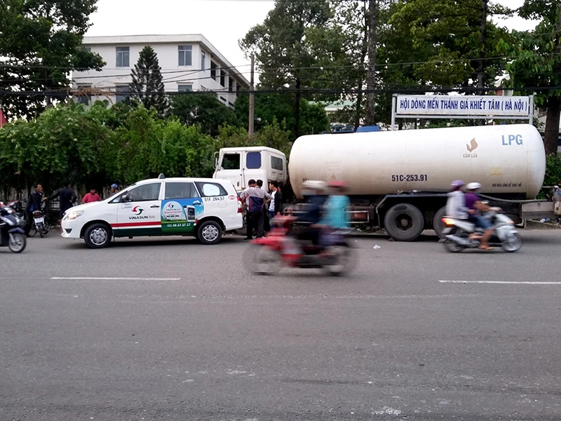 Vụ va chạm xảy ra trên Quốc lộ 1A chiều ngày 31-8 